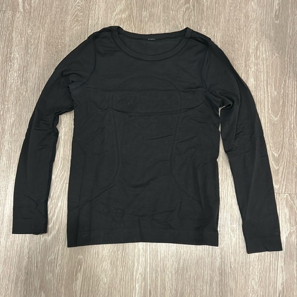 Lulu lemon black long sleeve